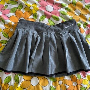 Nike pleated tennis skirt size medium